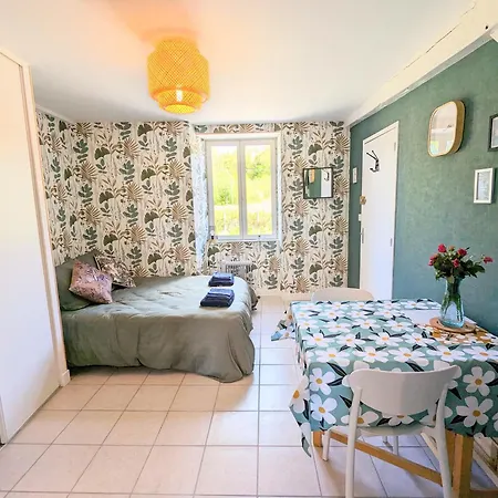 Studio Silhem Saint-Germain-les-Belles Buitenkant foto